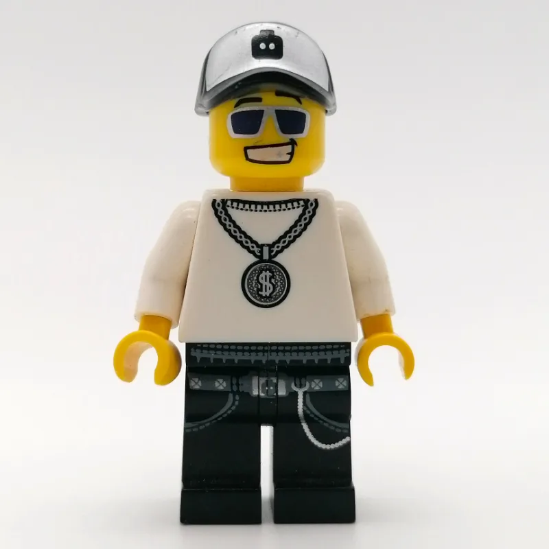 LEGO Minifigur Rock Band - White Torso, Black Legs, Black Cap